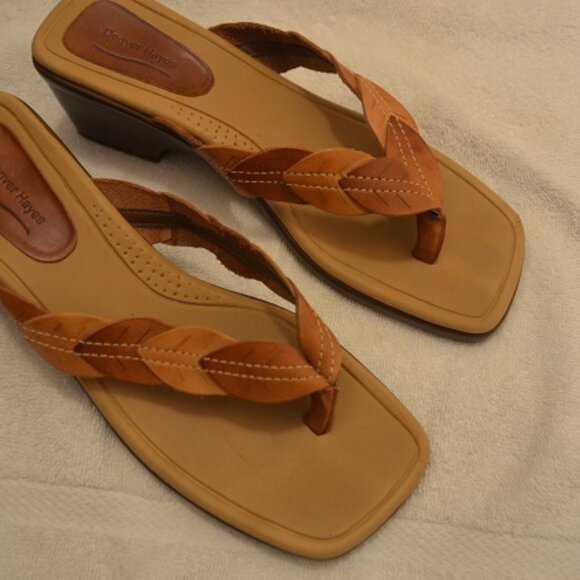 Denver Hayes  Leaf Design Open Toe Sandal - Picture 1 of 4